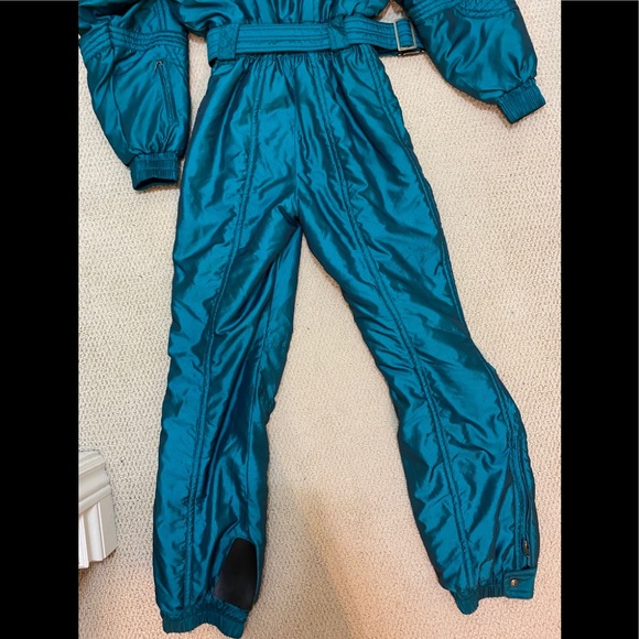 SOLD-Descente 1 Piece Ski Suit Women’s Size 4 - Picture 11 of 16